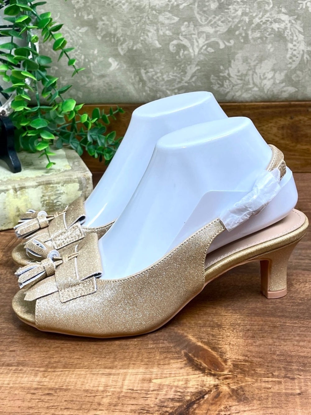 Gold Shimmer Metallic Tassel Peep Toe Sling Back Kitten Heels Size EU 38 US 7